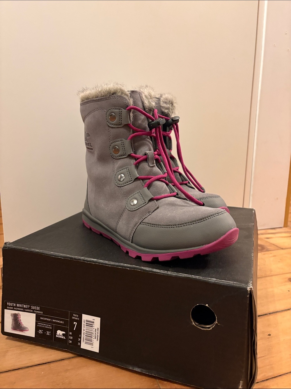 Sorel Whitney Suede Boots Sz7